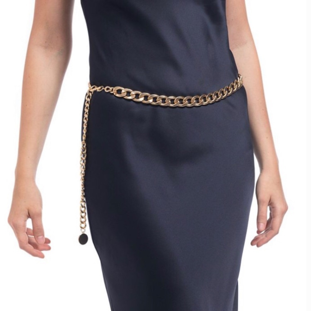 Vince Camuto! Gold chain belt! Size S/M